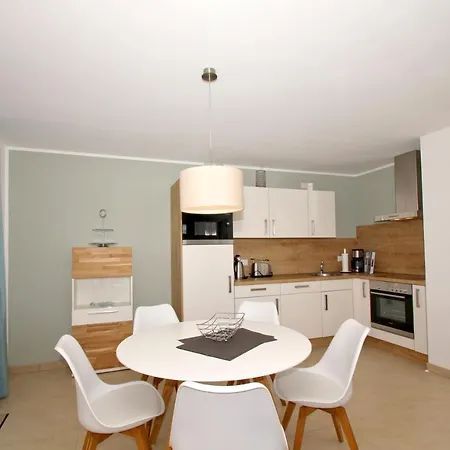 Strandresort Rex Rugia Ferienwohnung 10-4 Mit Sauna- Und Schwimmbadnutzung Im Ahoi Sellin Apartmán *